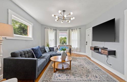 Newly Renovated 2BR by SU, Zoo, Destiny & Downtown - Foto 1