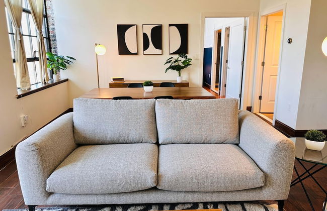 Sosuite 1BR Penthouse w Patio W D Gym - Foto 2