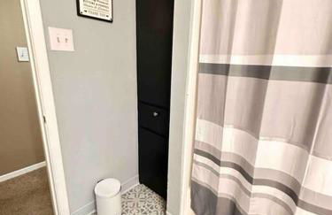 Short Walk to JSU Stadium, Hospitals, and Bars in Fondren - Foto 22