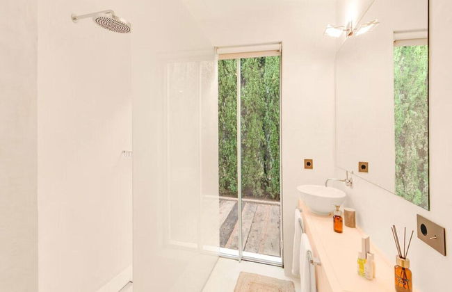 Holiday Home With Pool Area - Photo 18