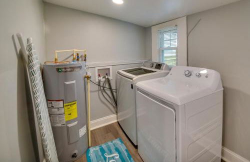 Walk to Beach Hampton Home with Grill! - Foto 19