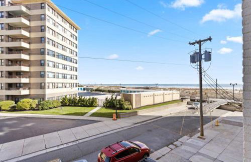 Modern 4BR 2BA Apt Steps to the Beach Open Living - Foto 34