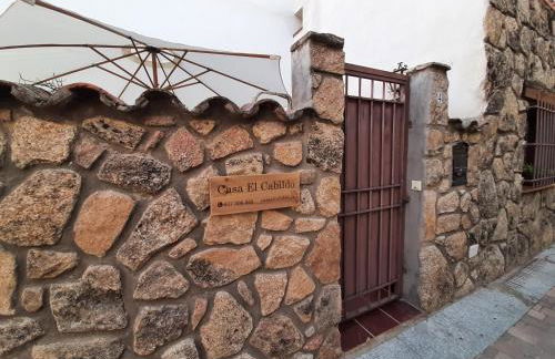 Casa con patio y chimenea en Piedralaves - Photo 1