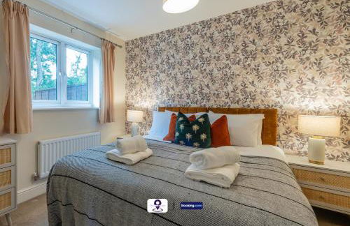Last-Minute Escapes ! Summer Days l RTM Stay l 4 -Bed House By Finesse Stays Short Lets & Serviced Accommodation Wakefield With Parking, Contractors - Foto 44