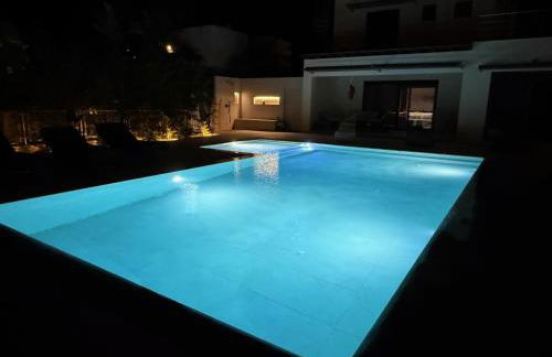 Villa Chrysa Rhodes with Heated Pool - Foto 2