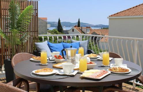 High Horizon - Sun, Space & Blue Skies - Foto 1