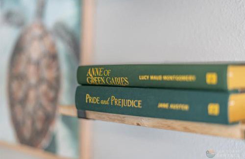 Adorable Dog Friendly Home with Fenced Yard, Office, STEPS to Canal & Hospital! - Foto 46