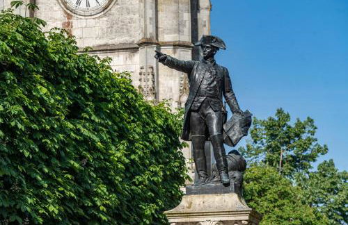 Le Kozy - T2 rénové au coeur de Vendôme avec parking - Foto 24