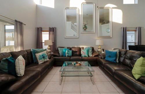 Sunny South Facing Pool with Hot Tub and Lake View Near Disney - Foto 51