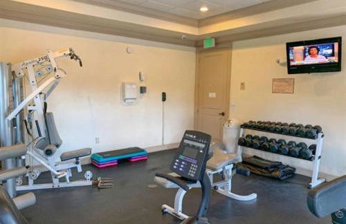 Vista Del Mar at Cape Harbour Marina, 10th Floor Luxury Condo, King Bed, Views! - Foto 48