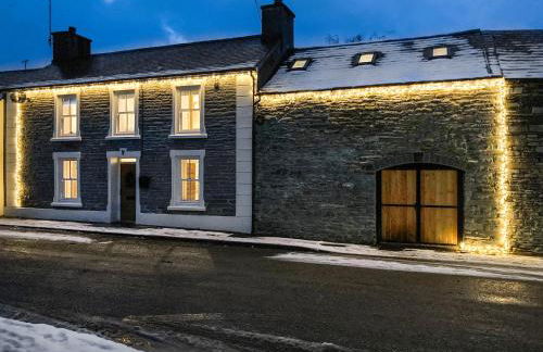 Aeron Villa - Photo 36