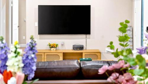 Cozy 3BR Backhouse and Near DTLA & Shops - Foto 2