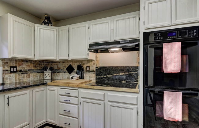 Bear Haus - Fur Babies Welcome! - Foto 7