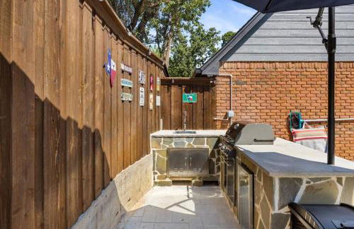 Texas Country Oasis | Near Stockyards & Arlington - Photo 5