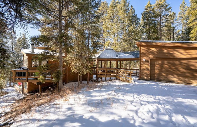 The Atrium Haven Winter Park Cabin Hot Tub - Photo 29