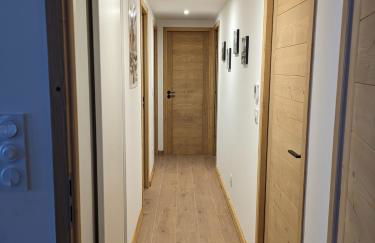 Chazelet - Avec terrasse et jardin - Photo 24