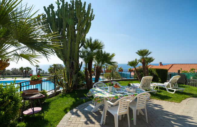 2 bedroom Apartment in Cipressa with swimming pool and garden - Photo 7