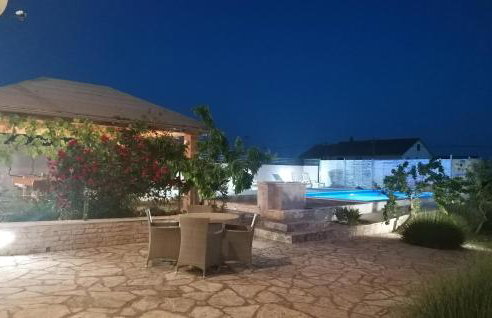 4 Bedroom Gorgeous Home In Lisicic - Foto 21