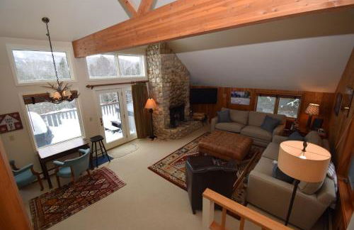 Stratton Mountain Condo with a Hot Tub! Sleeps 12! - Photo 46