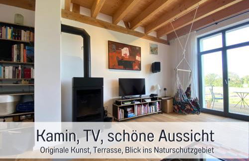 Landloft Linum - Ausgebaute Scheune mit Aussicht, Naturpool, Kamin, Sauna, Luxusausbau, handverlesene MidCentury Möbel & Kunst - Photo 31