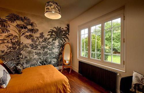 La Villa en Loire, avec Jacuzzi 6 places, Piscine chauffée, boulodrome, salle de jeu, 6 Chambres, vue Loire, 350M2 - Foto 56