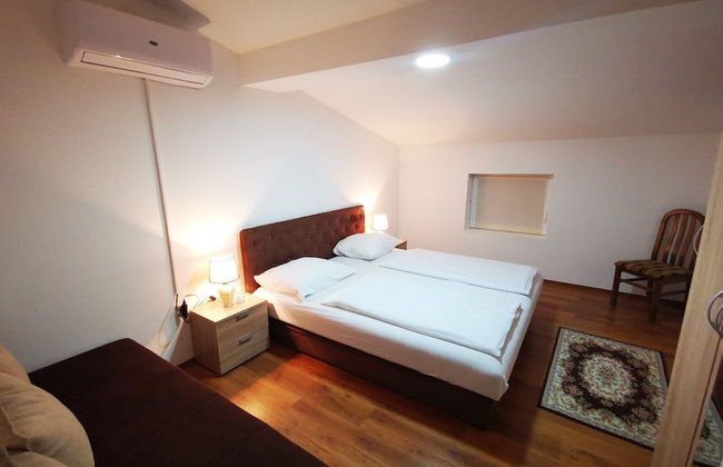 Private Riverside Villa Silvia - Foto 3