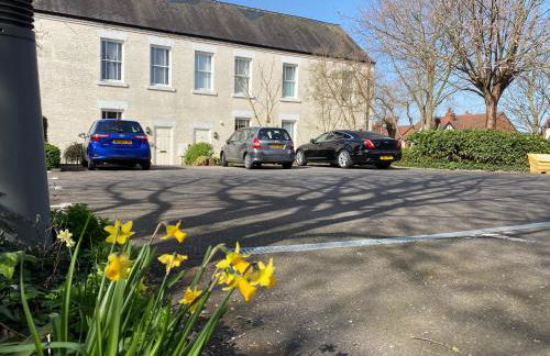 Fabulous 2 bed Historic Ground floor apartment Belper with free car parking next to property - Foto 32