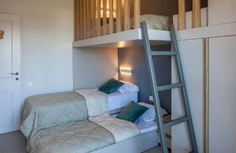 Calypso beach front apartment - Foto 34