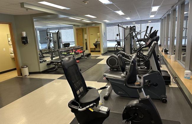 LUXURY DOWNTOWN CONDO TWO BEDROOM - Photo 28