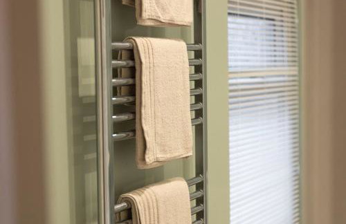 'Weston House' Newly Renovated Family and Workspace Business Cosy Home in Runcorn, Cheshire ENTIRE HOUSE - Foto 22