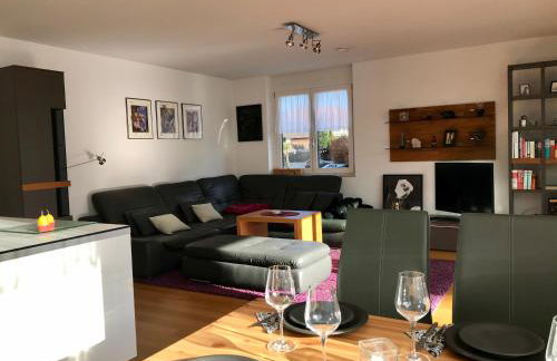 Ferienwohnung Central 1st floor - hochwertige Wohnung mit Balkon und Aufzug - Foto 2