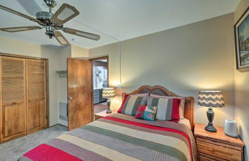 Deck and Scenic Views Munds Park Cabin! - Foto 12