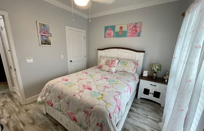 Tequila Sunrise 4 Bedroom Home by RedAwning - Photo 4