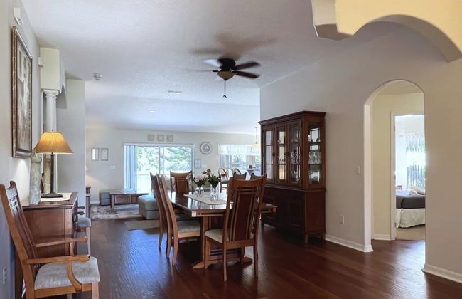 Lovely Lakeside 4-bed Pool Home At Villa Sol-3125 4 Bedroom Home by RedAwning - Foto 23