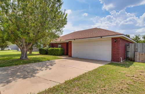 Fenced-In Yard Family Home 4 Mi to Dtwn Killeen! - Foto 27