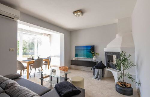 Villa Noa's Pool House, a modern and luxurious villa near the sea - Foto 25