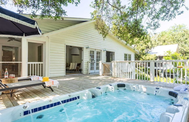 Cast Away by Avantstay Stunning Modern Home Near Beach w/ Two Kitchens - Foto 1