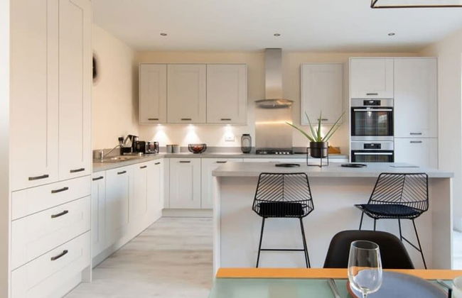 Charming Modern City Escape Garden Parking - Foto 23