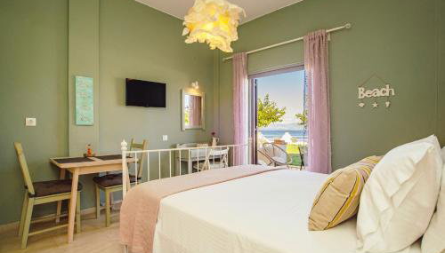 Thalassa Apartments & Studios - Foto 3, Garden view