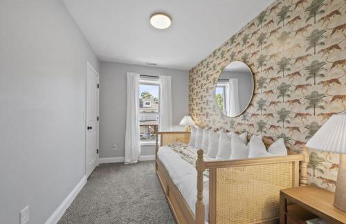 Hanford House w Hot Tub,Sauna,Bar - Photo 27