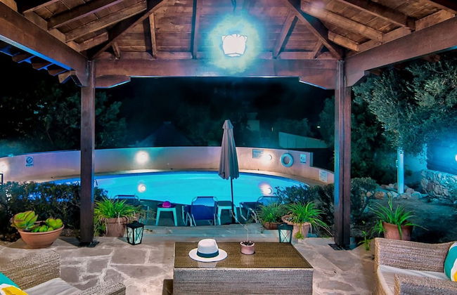 Large Pool & Garden, Billiard, Peaceful Area, Near to the Sea, Coral Bay Paphos - Foto 67