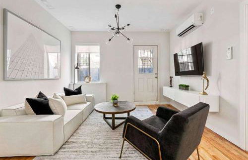 Luxury 3BR Duplex w Private Patio in Upper East - Foto 4