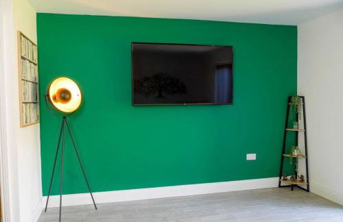 Free Parking, Families, Short Stays - Durham - Photo 25