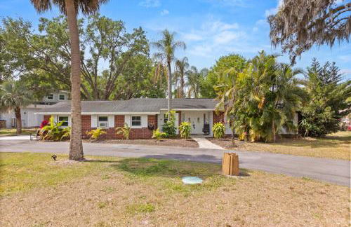 Luxury Home, Workspace, Movie Room and BBQ - Foto 1