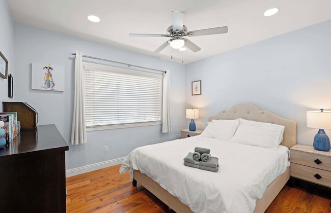 Luxury Estate With Sparkling Pool & Elegant Amenities - Foto 8