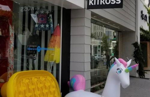 Designer Penthouse 2 Bedroom with Balcony Beverly Hills Adjacent - Foto 115