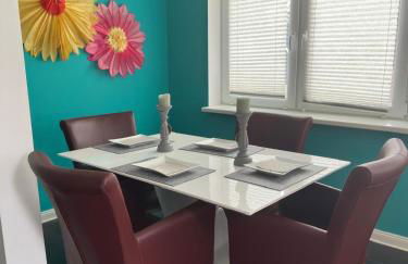 Gesamte Wohnung mit Parkplatz - Foto 7