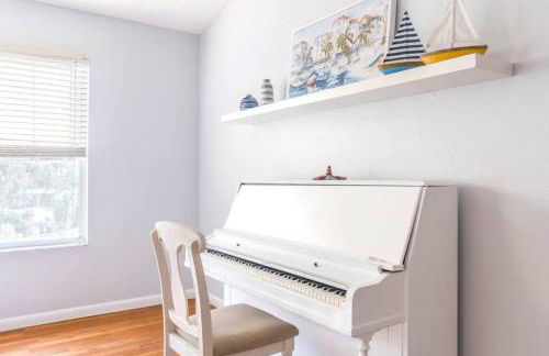 Large Deck, Lakefront, Yard Games - Foto 8