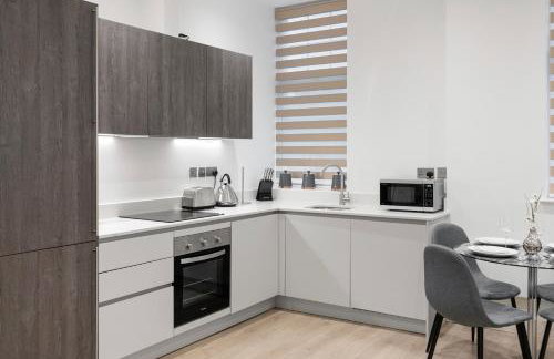 Welcoming and Spacious Apartment- Excellent Location - Foto 15