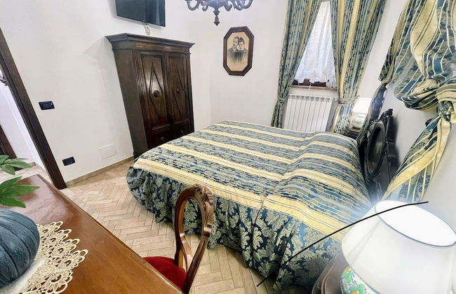 Pool, Jacuzzi and Events Room - Charming Villa in Umbria - Sleeps 24 - Lake View - Foto 3